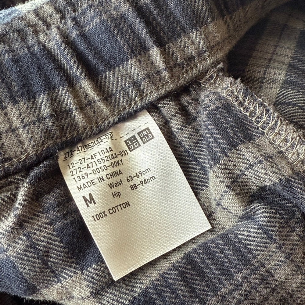 Uniqlo Flannel Pants - Picture 6 of 6